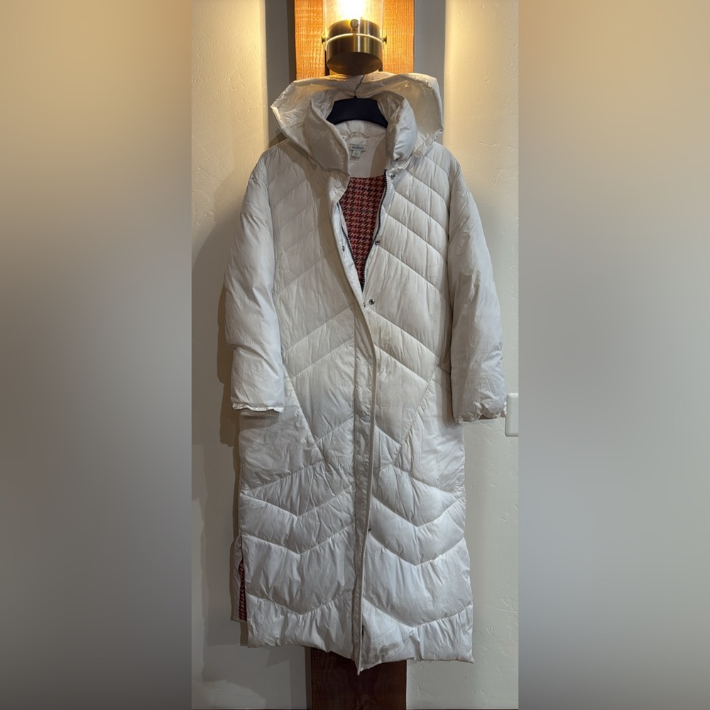 Women's UGG White Quilted Coat